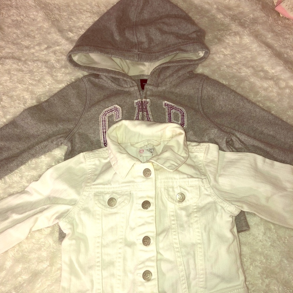👧🏼 🧥 ❄️ baby girl hoodies size 2t